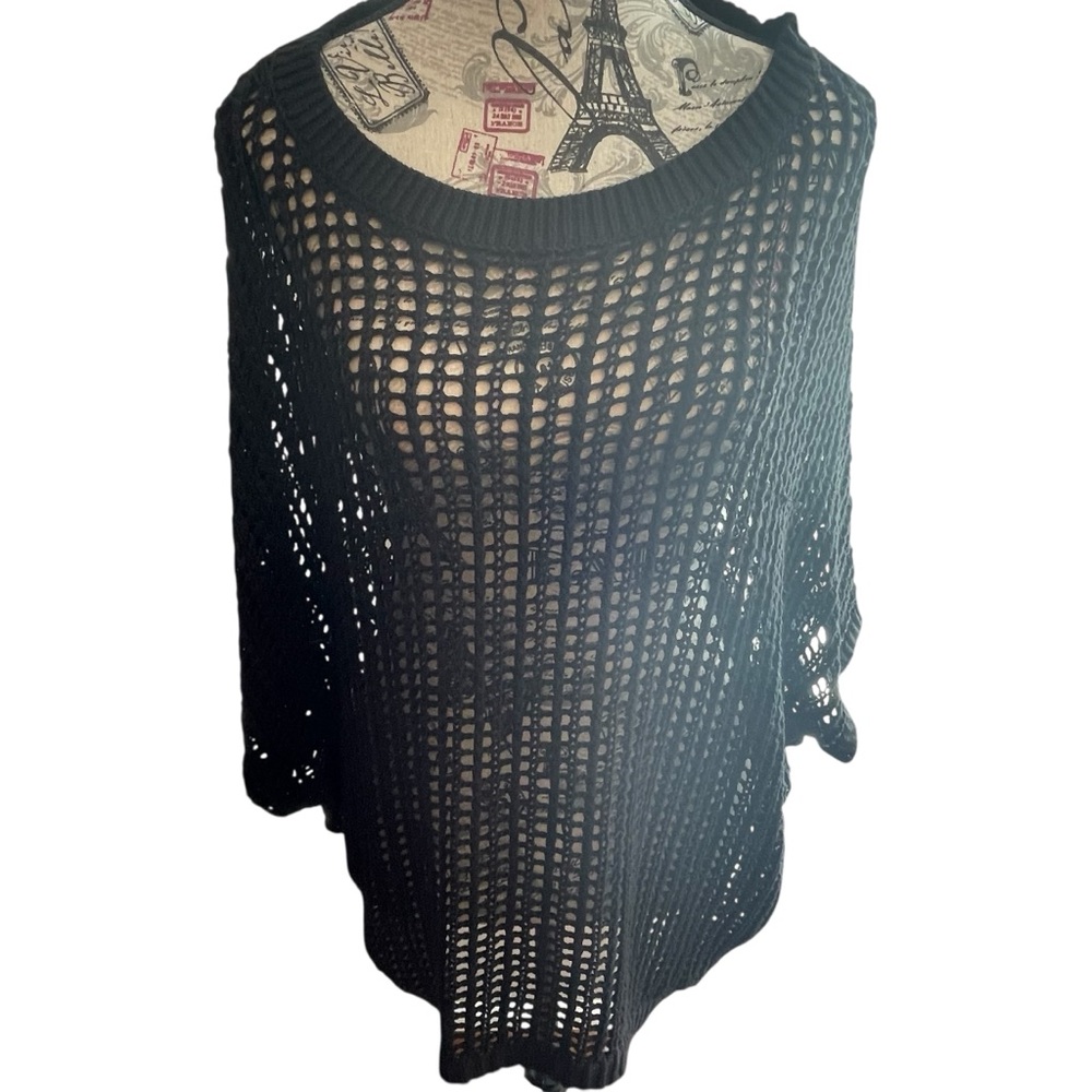 Elegant Black Open-Knit Women's cover up - Picture 2 of 6